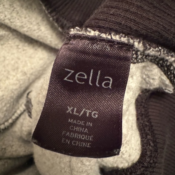 Zella | Ribbed Hem Hoodie - Picture 12 of 12